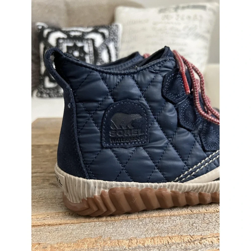 Sorel Out N About Plus Lace Duck Boots Womens 6.5 Navy Waterproof Snow Gorpcore